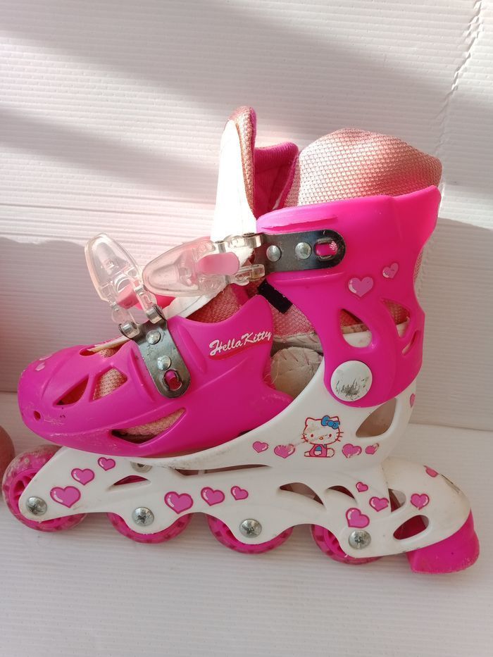 Rollers fille ajustable de 30 au 33 hello kitty - photo numéro 2