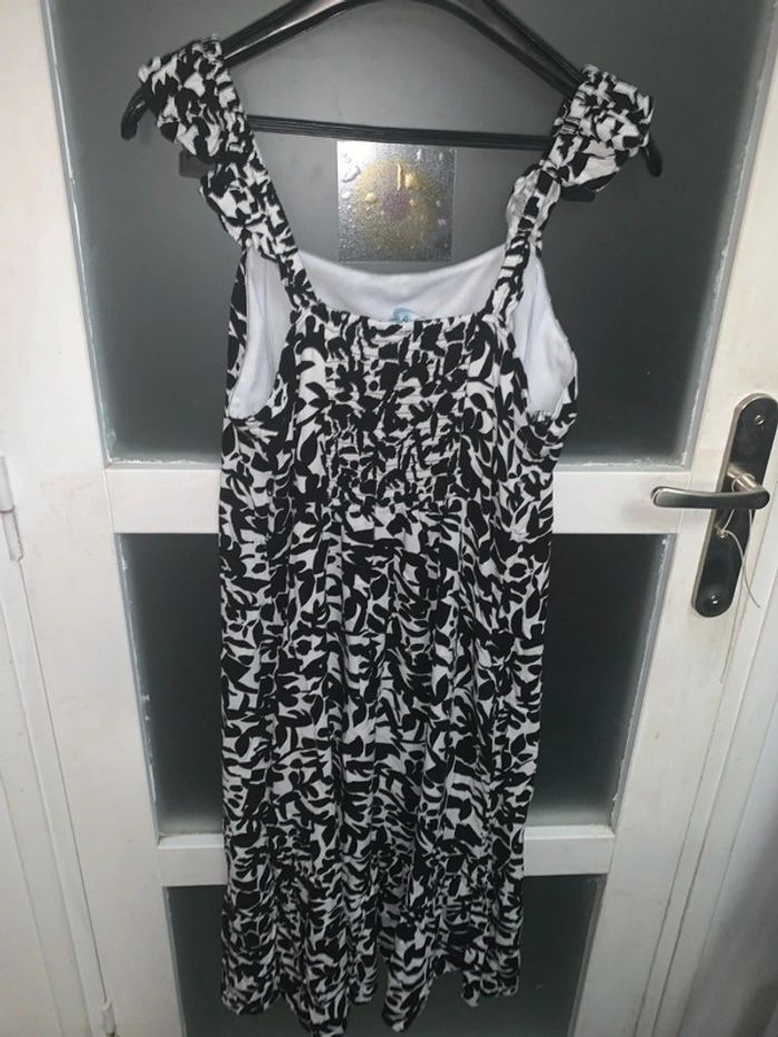 Robe taille 44 - photo numéro 3
