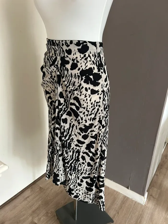Bash jupe opéra noir et écru, taille 3/40 - photo numéro 5