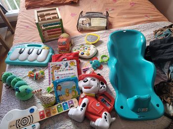 Lots jouets, et accessoires bb