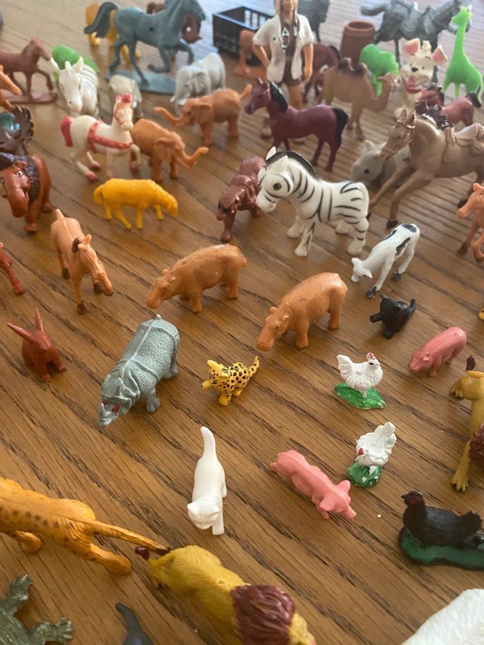Lot de figurines animaux - photo numéro 2