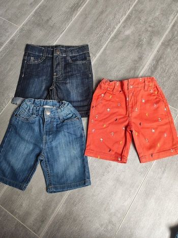 Lot 3 shorts en 4 ans