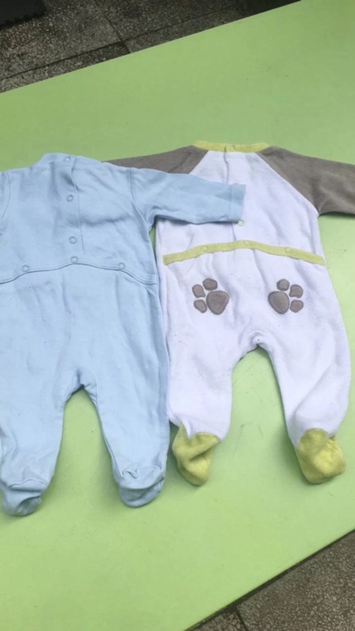 2 pyjamas - photo numéro 6