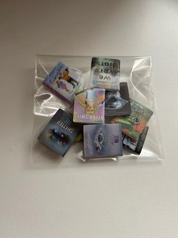 Lot de 10 livres miniatures pour maison de poupée