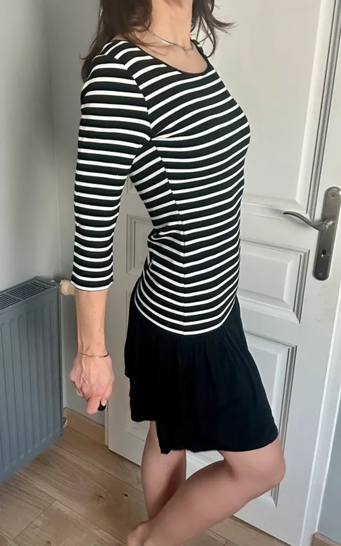 Robe patineuse rayée Naf Naf – Taille 36 (S) - photo numéro 3