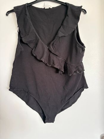 Body noir H&M avec volants - Taille XL