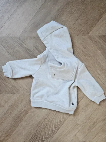 Sweat capuche kiabi 6 mois
