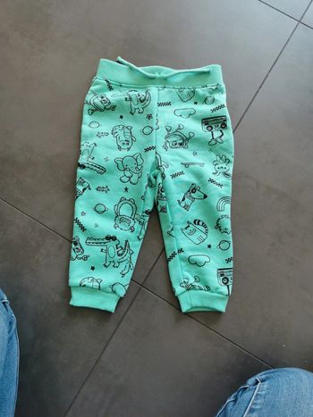 Pantalon de jogging état neuf Primark 12-18 mois
