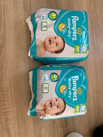 Couches Pampers 