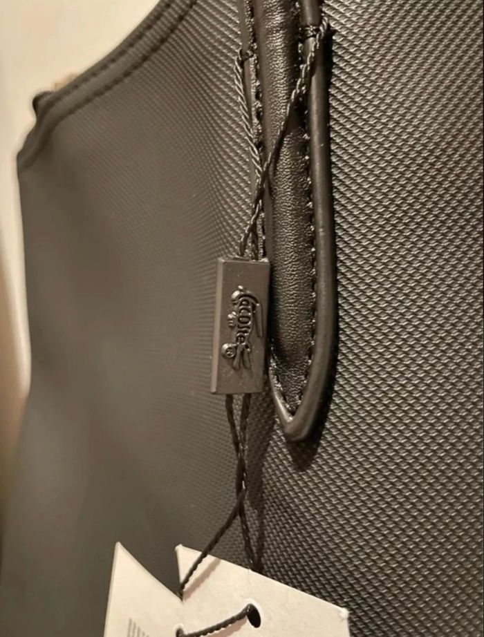 Sac Lacoste taille L - photo numéro 6