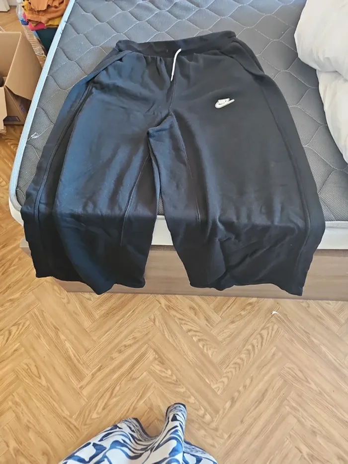 Pantalon survêtement Nike L