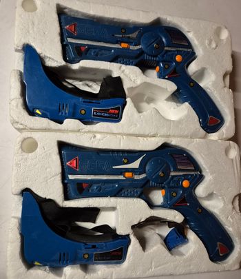 Lot 2 pistolets Sega Lock-On Bandai 1993 Laser Tag rétro collector