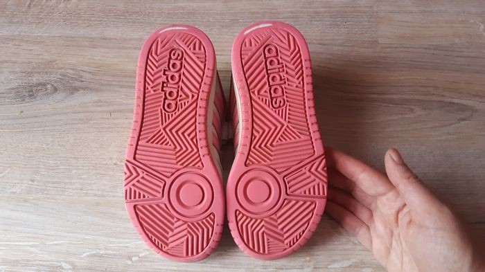 Baskets Adidas p.29 - photo numéro 9