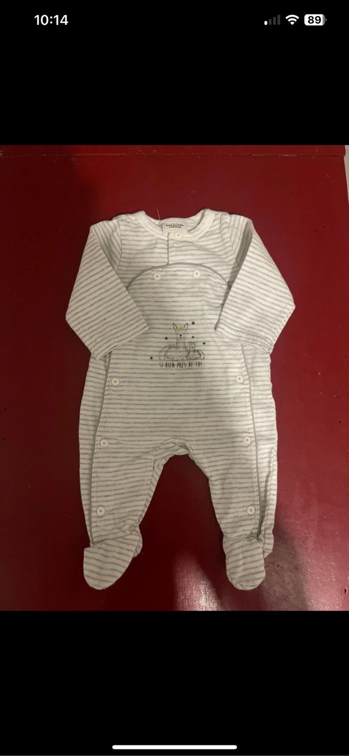 8 pyjamas 1 mois neuf sans étiquette 🏷️ - photo numéro 4