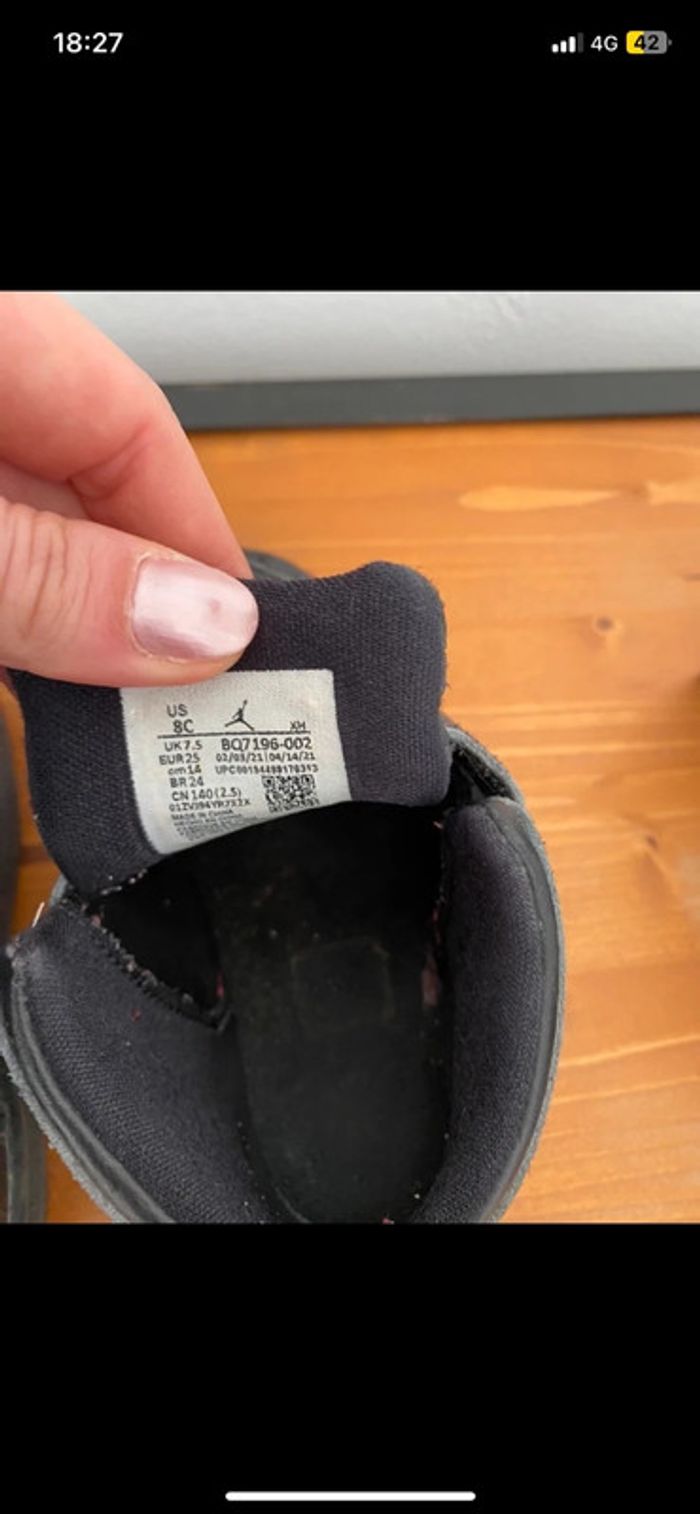 Basket Jordan taille 25 - photo numéro 7