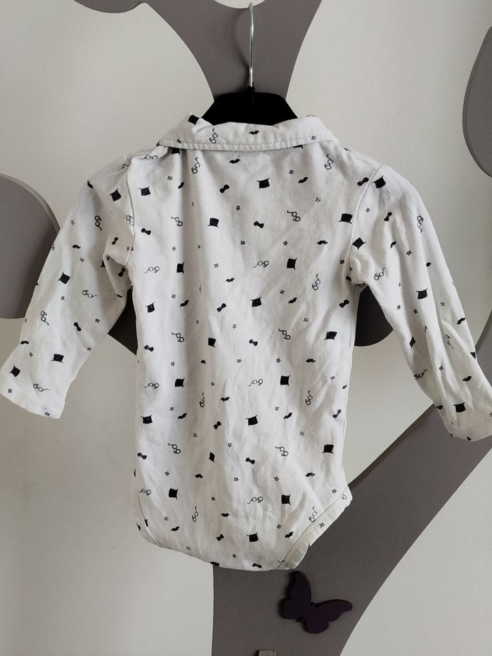 Body manches longues blanc imprimé noir Kiabi taille 18 mois - photo numéro 2