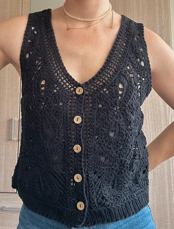 Gilet sans manche en crochet