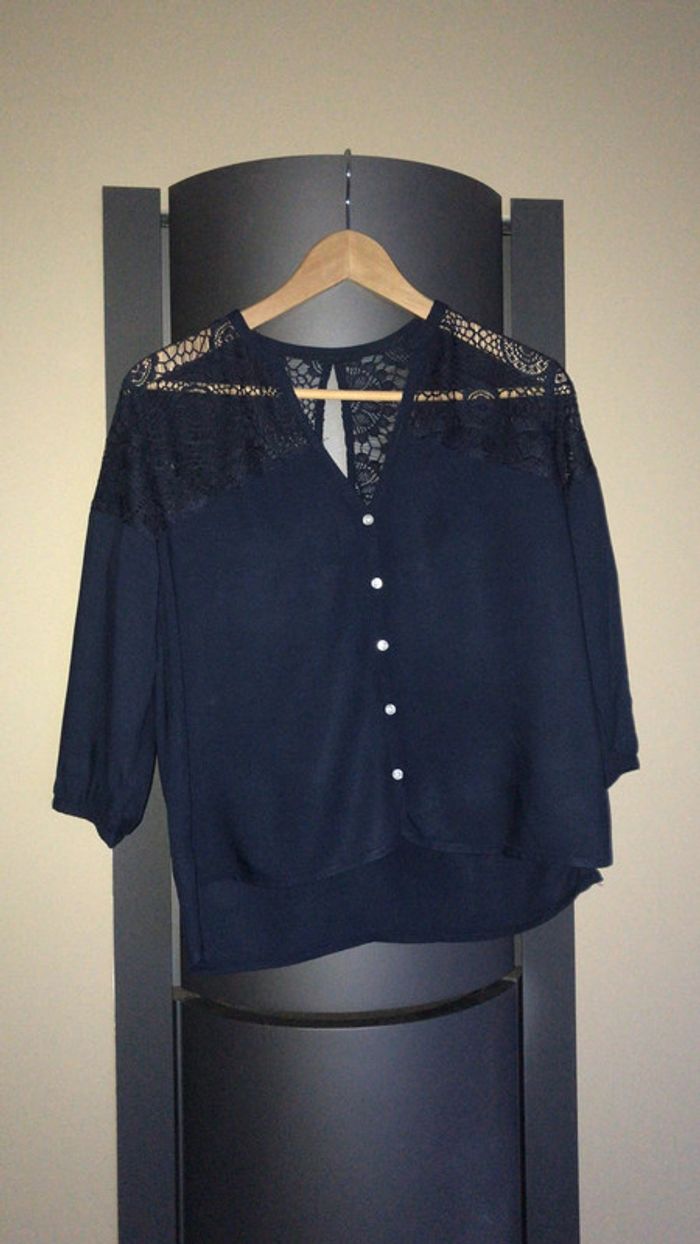 Jolie blouse dentelle Holister