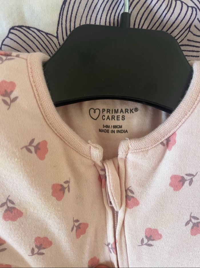 Combinaison de sortie bébé rose fleurs 3-6 mois Primark - photo numéro 2