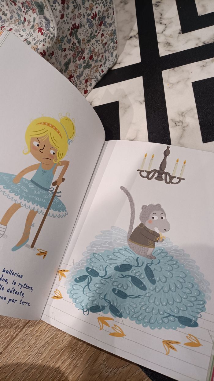 Livre Mon grand catalogue des princesses + stickers - Fleurus - photo numéro 2