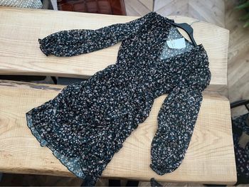 Robe femme T.U belle copine neuve étiqueté 36 38 S M à fleurs voilage sexy