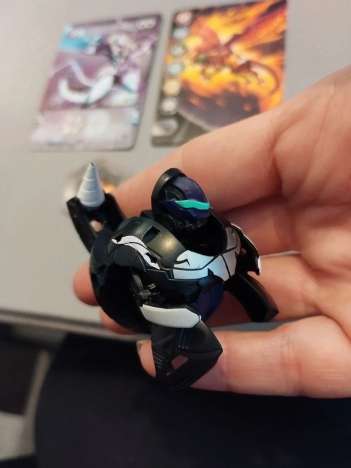 Figurine Bakugan - photo numéro 3