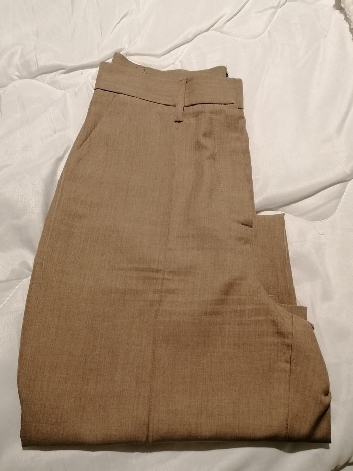 Pantalon beige droit 38 - photo numéro 1