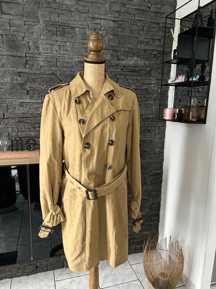 Trench coat