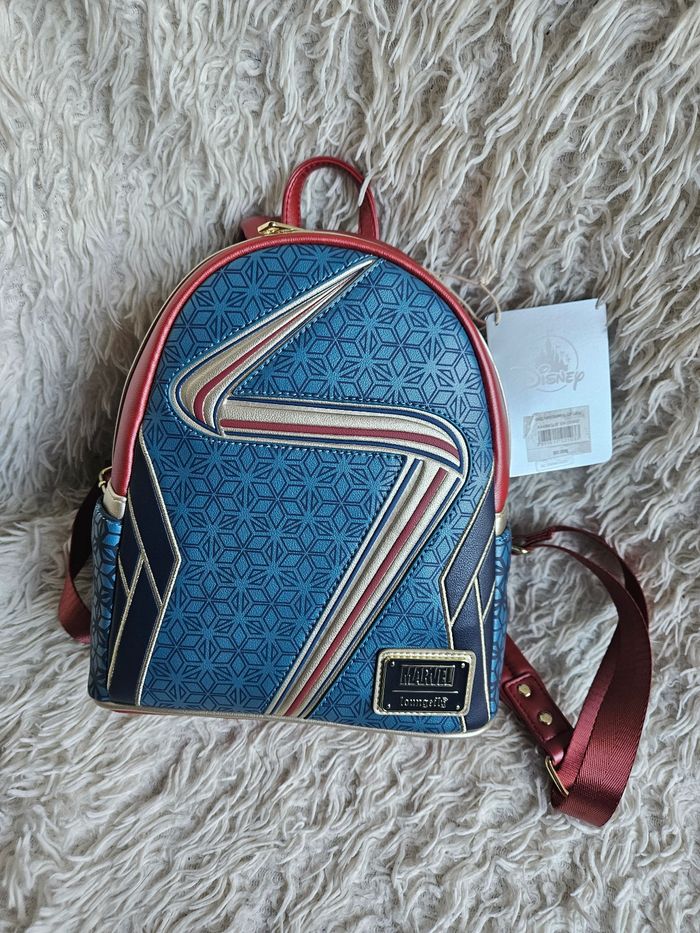 Sac disney loungefly - miss marvel - disneyland paris - disney store