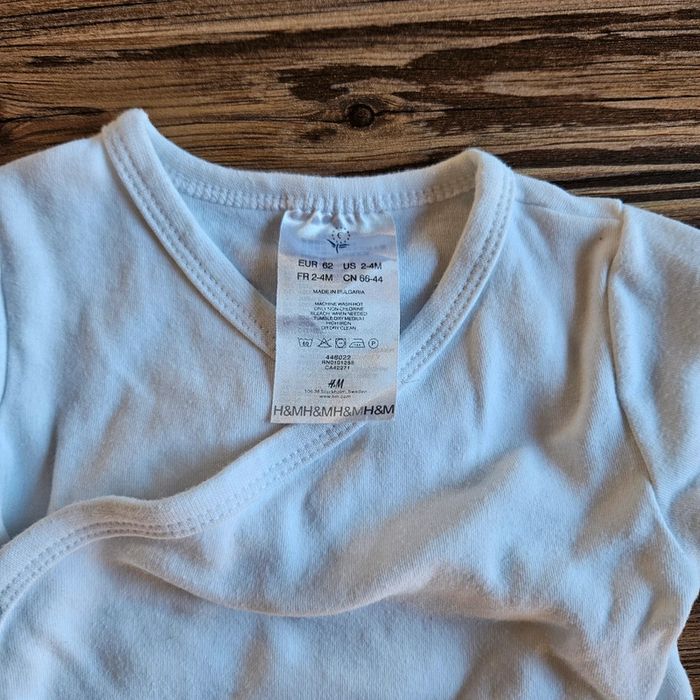 Body manches longues, taille 2/4 mois - photo numéro 2