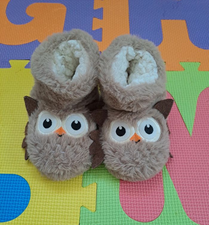 Chaussons fourrés marron hiboux, action, taille 24/25