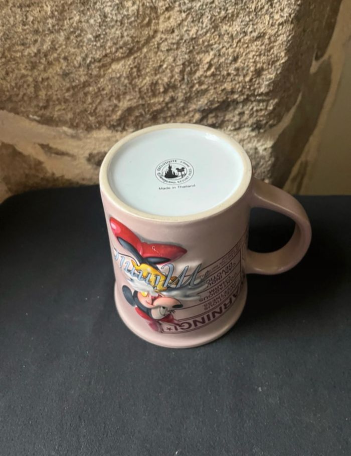 Grande tasse , mug Minnie en relief 3D Disneyland Resort Paris - photo numéro 9