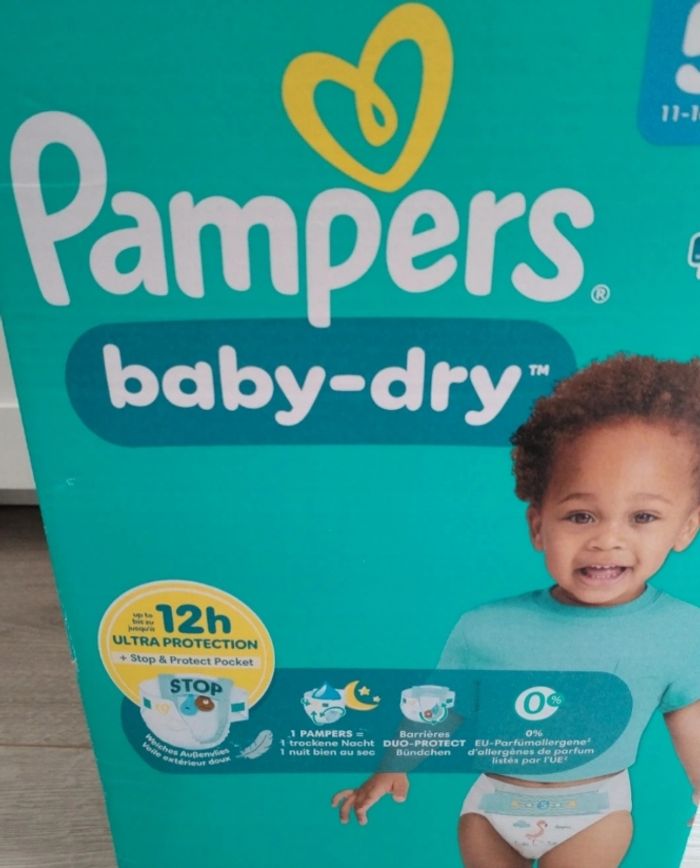 Couche pampers Baby Dry - photo numéro 2