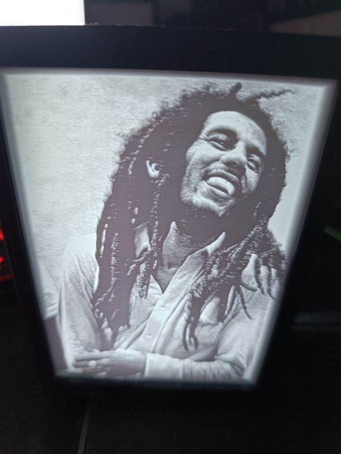 Lampe lithophane bob Marley - photo numéro 2