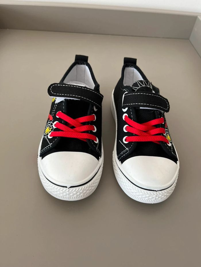 Chaussures Spiderman pointure 27 - photo numéro 3
