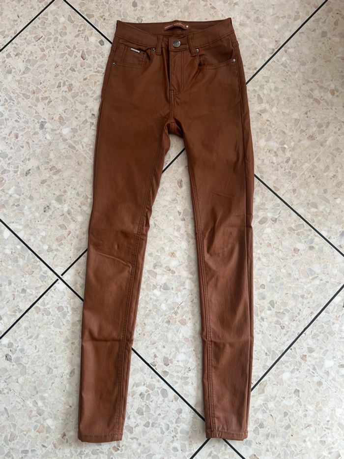 Pantalon slim femme taille XS , couleur camel - Monday authentic - photo numéro 2