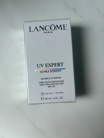 Crème solaire neuve