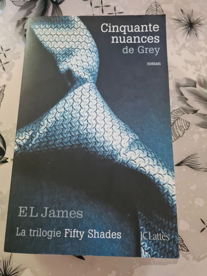 Livre la trilogie de 50 nuances de Grey neuf