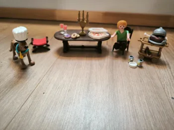 Playmobil Scooby Doo Salle de dîner avec Samy 70363