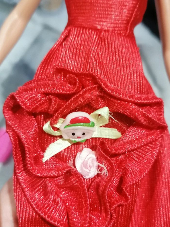 Barbie glamour chic 👧🏻 - photo numéro 13