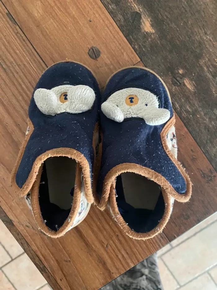 Chaussons T24