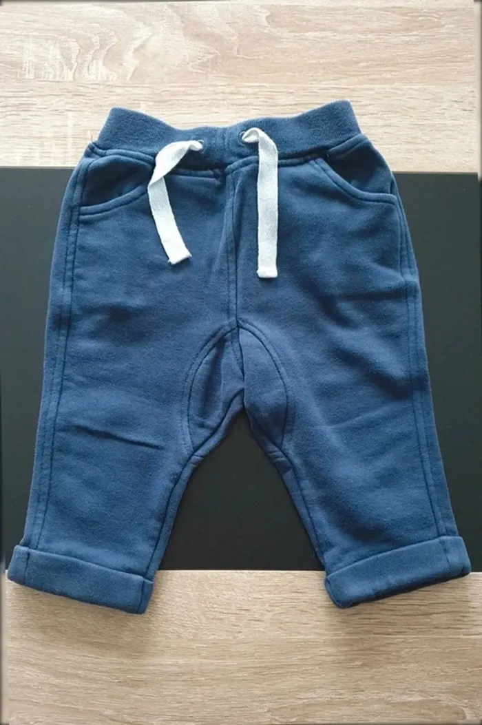 Lot de 4 joggings 9 mois - photo numéro 4