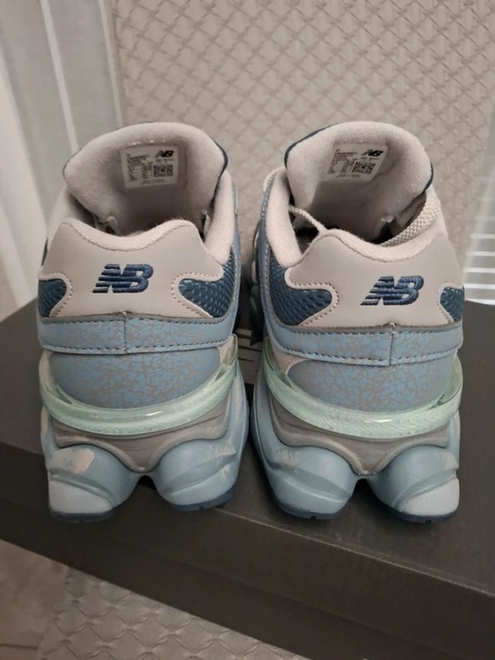 New Balance 9060 Taille 44 - photo numéro 4