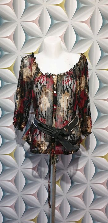 Magnifique haut epaule dénudée