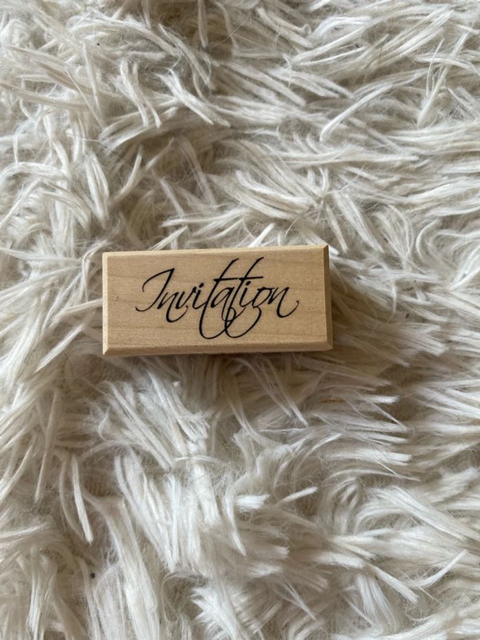 Tampon bois invitation artemio neuf