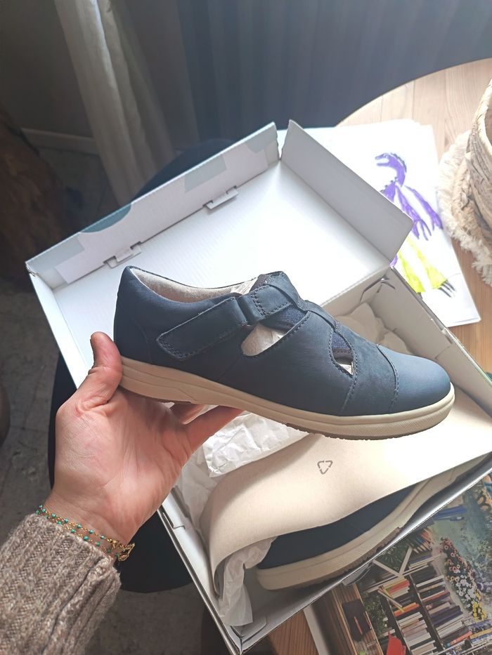 Paires de chaussures