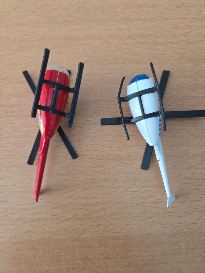 Lot de 2 hélicoptères - Jouets miniatures - photo numéro 5