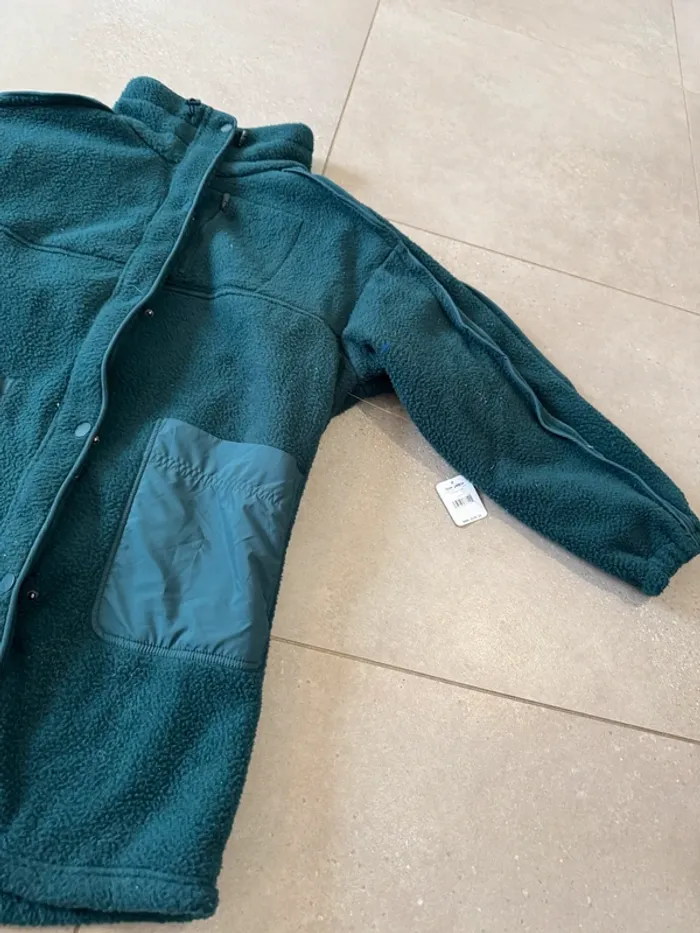 Manteau vert moumoute free people movement, neuf  Alaskan Night, taille M valeur $168 - photo numéro 2