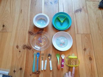 Lot vaisselle bébé 12 pièces 