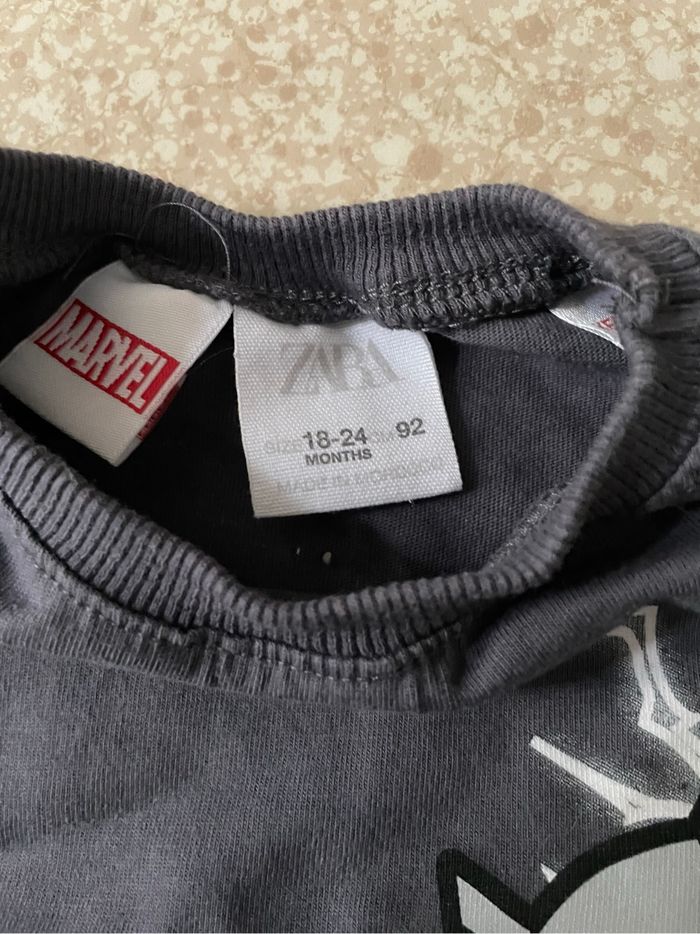 Tee shirt Zara neuf  18/24 mois - photo numéro 2